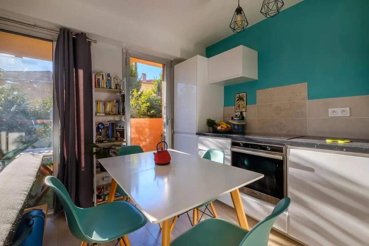 Διαμέρισμα Appartement Calme Avec Terrasse Et Climatisation Νίκαια