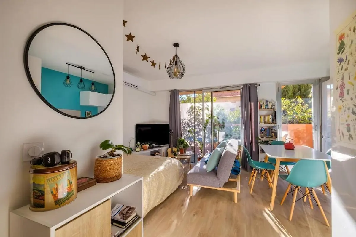 Appartement Calme Avec Terrasse Et Climatisation Nice